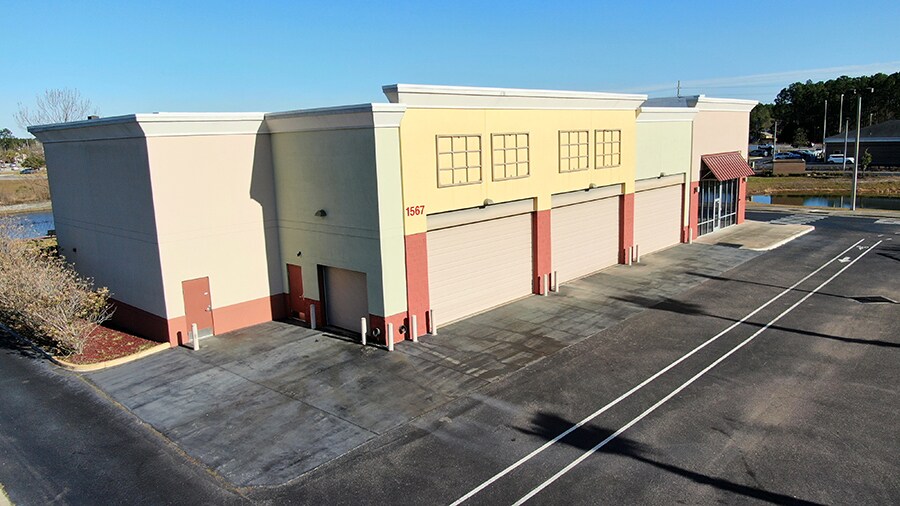 More Photos Of 1567 Branan Field Rd, Middleburg Freestanding For Lease