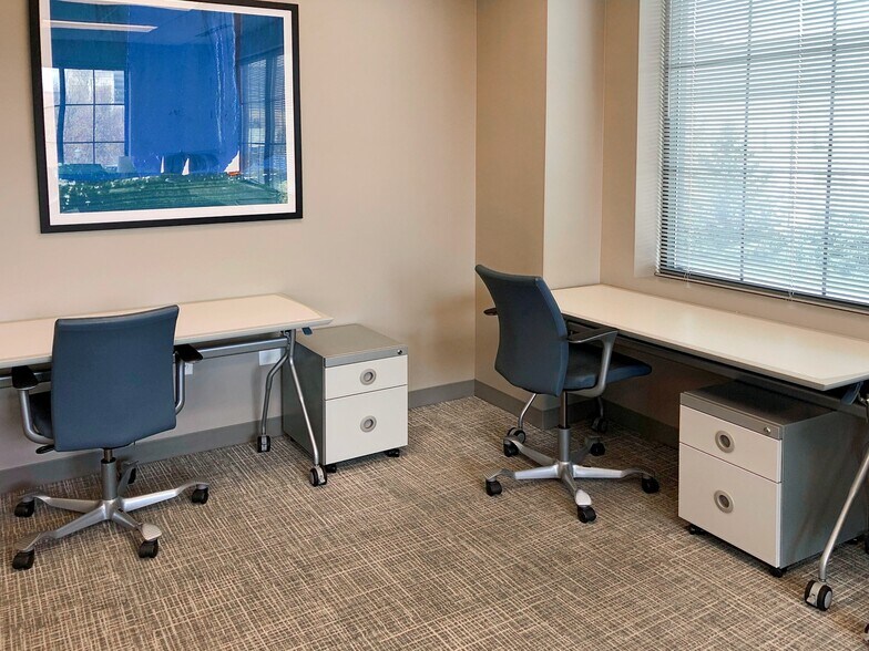 More Photos Of 1251 N Eddy St, South Bend Coworking Space