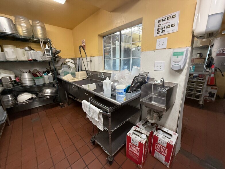More Photos Of 2138 Cypress Ave, El Paso Restaurant For Sale