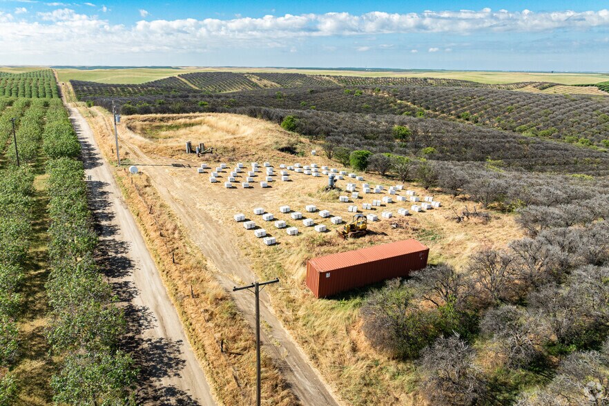 More Photos Of 24007 Avenue 2, Delano Land For Sale