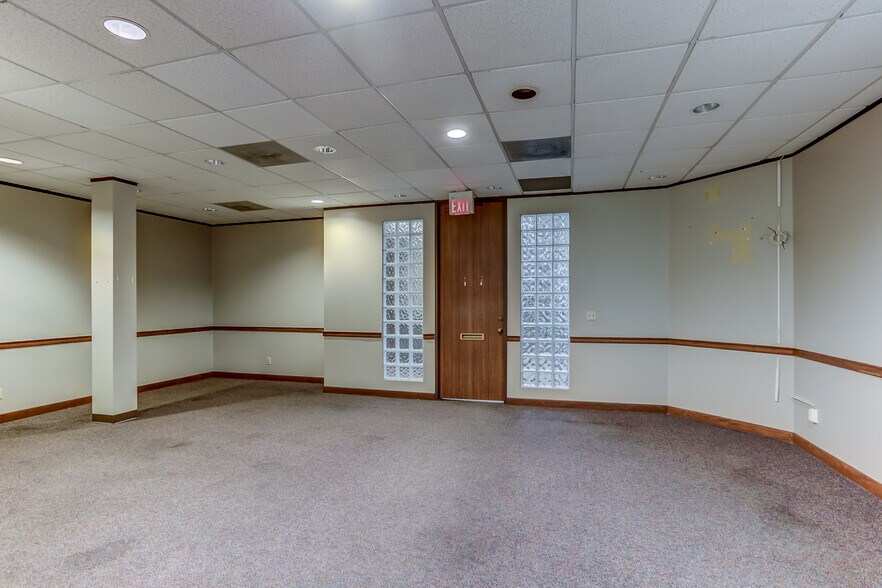 More Photos Of 6570 Stage Rd, Bartlett Medical For Lease