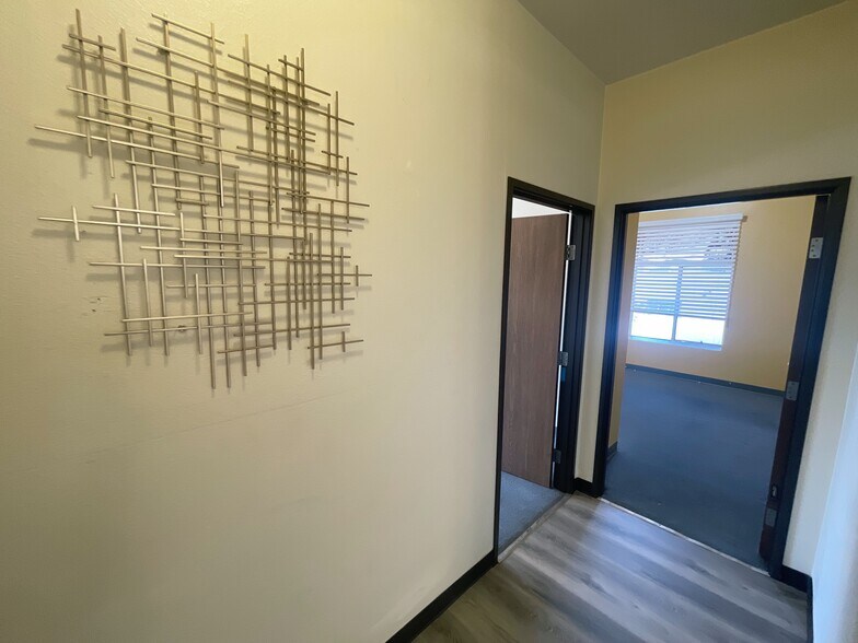 More Photos Of 5344 Long Beach Blvd, Long Beach Storefront Retail Office For Lease