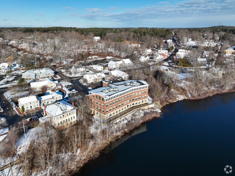More Photos Of 11 Bowdoin Mill Is, Topsham Office For Lease