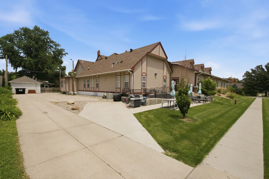 More Photos Of 915 N H St, Fremont Assisted Living For Sale