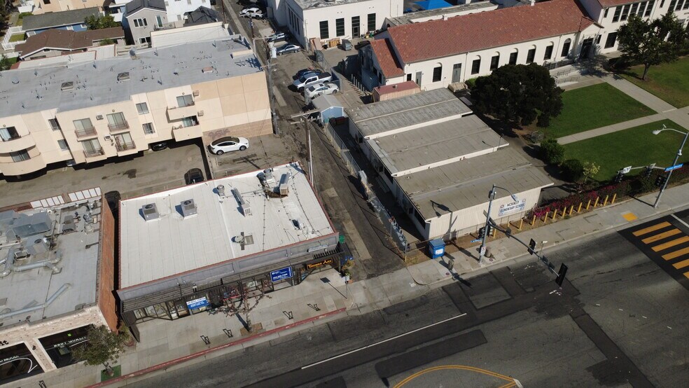 More Photos Of 2307-2315 Santa Monica Blvd, Santa Monica Storefront For Lease