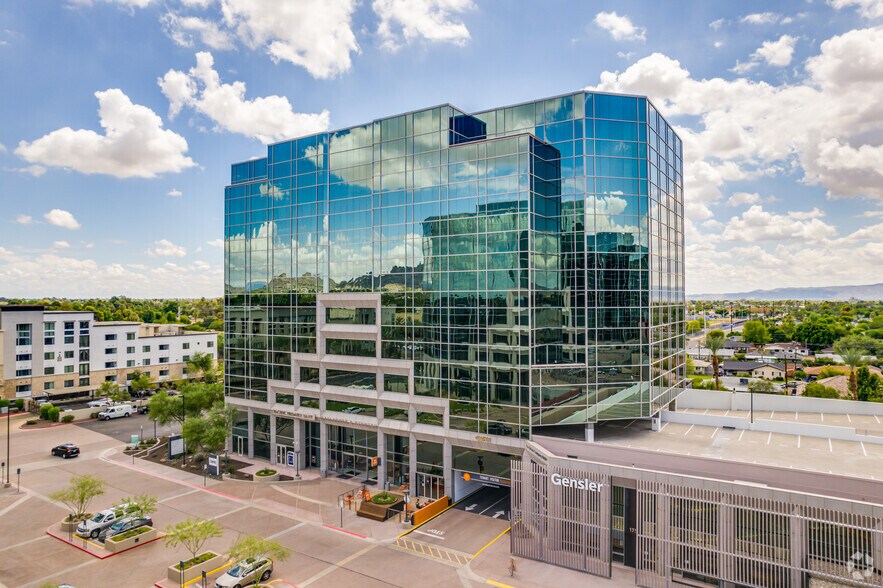 More Photos Of 2575 E Camelback Rd, Phoenix Office For Lease