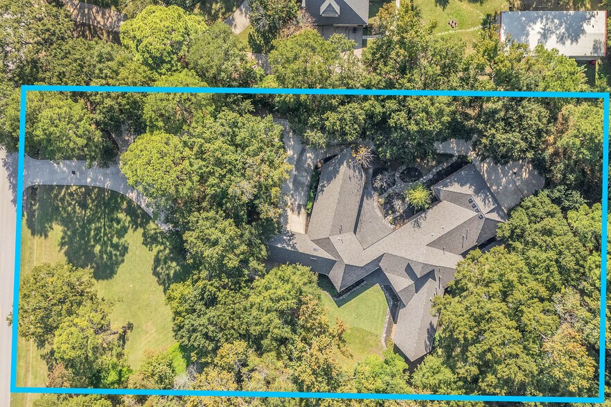 More Photos Of 16621 Hereford Dr, Tomball Flex For Sale