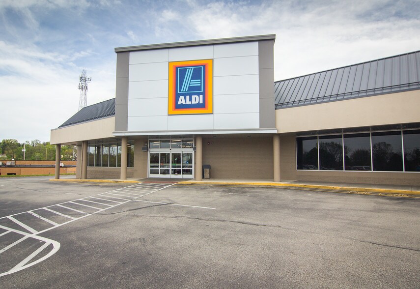 Primary Photo Of 5239-5255 Brownsville Rd, Pittsburgh Unknown For Lease