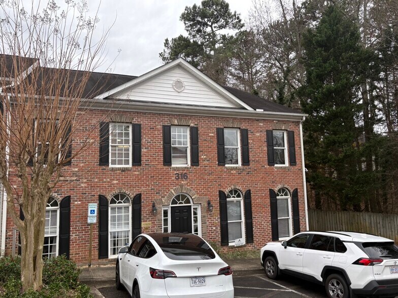 More Photos Of 316 W Millbrook Rd, Raleigh Office For Sale