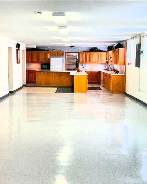 More Photos Of 3107 Springfield-xenia Rd, Springfield Religious Facility For Sale