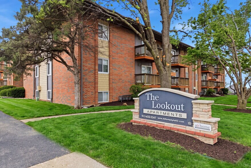 Primary Photo Of 6212 Slater St, Merriam Apartments For Sale