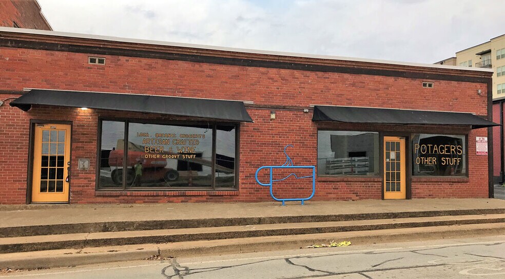 Primary Photo Of 208 S Mesquite St, Arlington Office For Lease