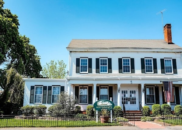 Primary Photo Of 1 Colonial Pl, Harrison Restaurant For Lease