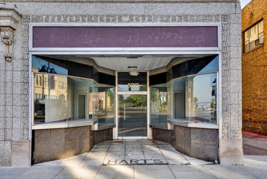 More Photos Of 573-577 Broadway, Lorain Storefront Retail Residential For Sale