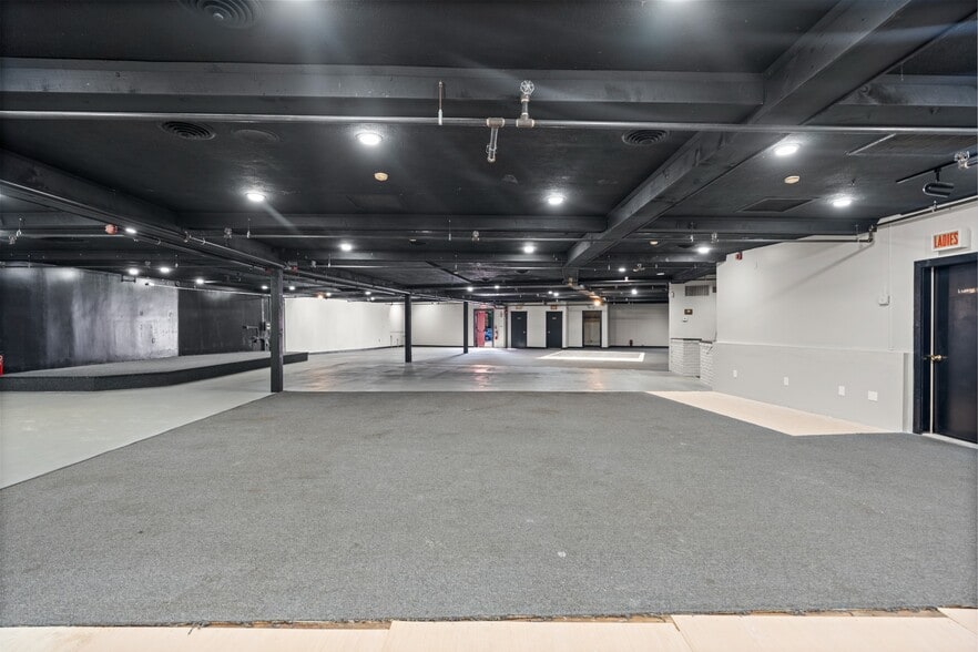 More Photos Of 50 Pleasant St, Norton Storefront Retail Office For Lease