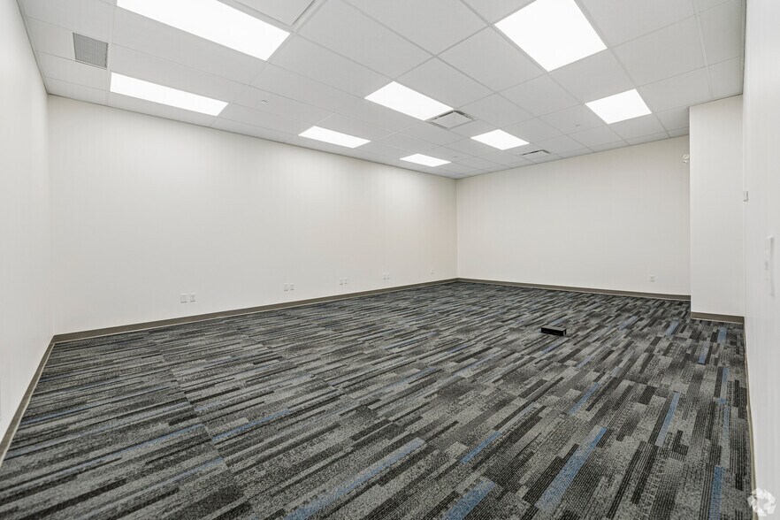 More Photos Of 1575 Clements Rd, Pickering Manufacturing For Lease