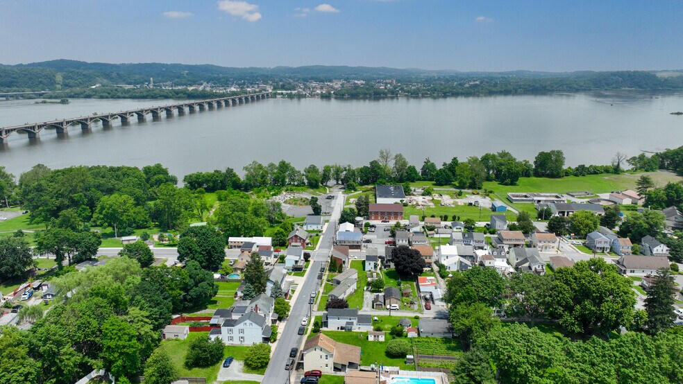 More Photos Of 601 S Front St, Wrightsville Specialty For Sale
