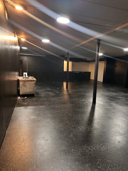 More Photos Of 8350 S 88th Ave, Justice Restaurant For Sale