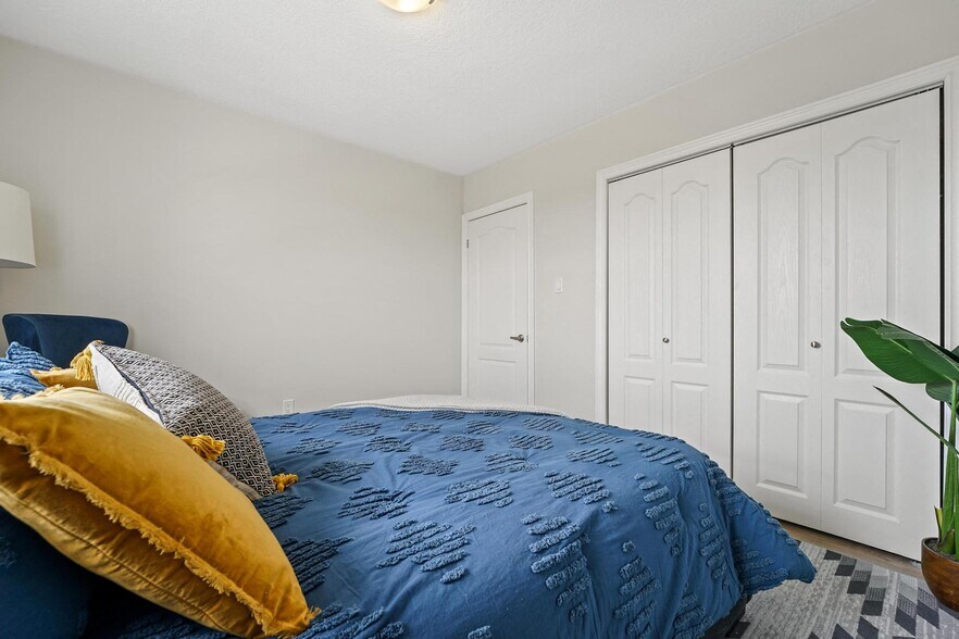 More Photos Of 143 Main St, Dartmouth Apartments For Sale