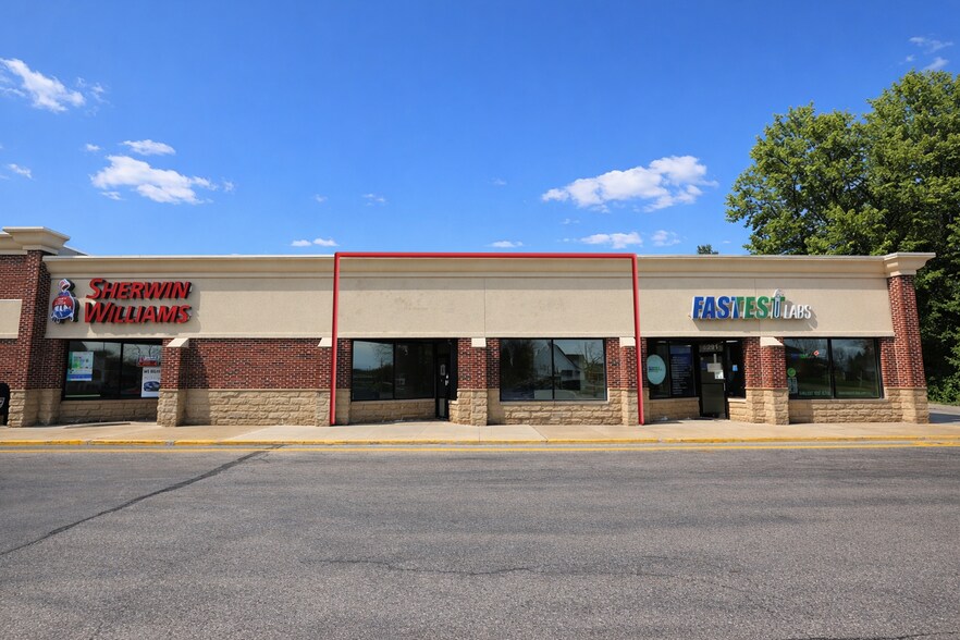 Primary Photo Of 6281 Som Center Rd, Solon General Retail For Lease