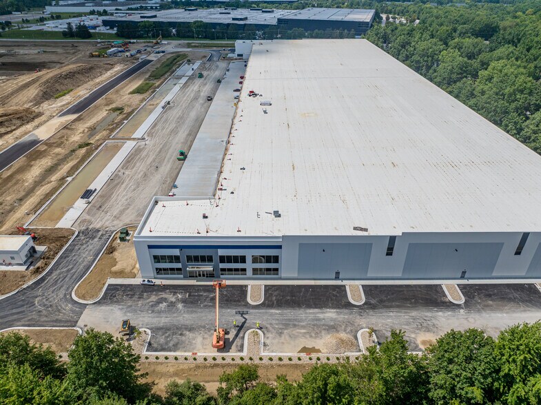 More Photos Of 7355 Taylor Rd SW, Reynoldsburg Warehouse For Sale