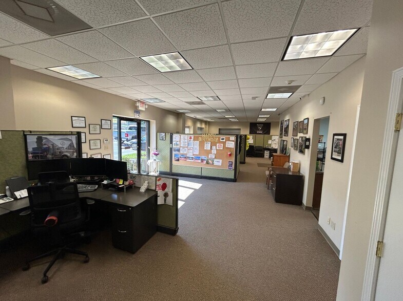 More Photos Of 4337 Brogdon Place Cv, Suwanee Flex For Lease