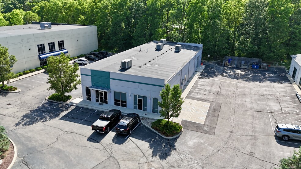More Photos Of 725 E Main St, Westfield Light Manufacturing For Sale