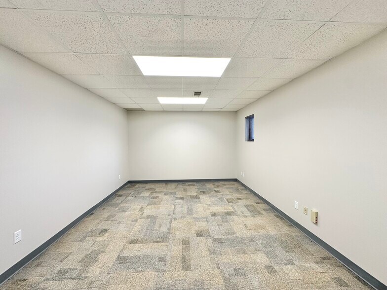 More Photos Of 9245 Calumet Ave, Munster Office For Lease