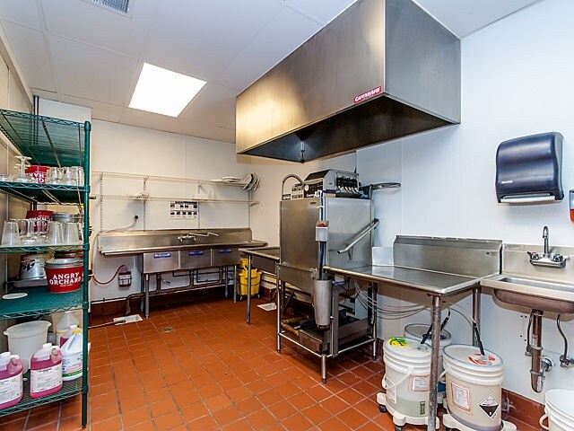 More Photos Of 4651 N Greenview Ave, Chicago Apartments For Lease