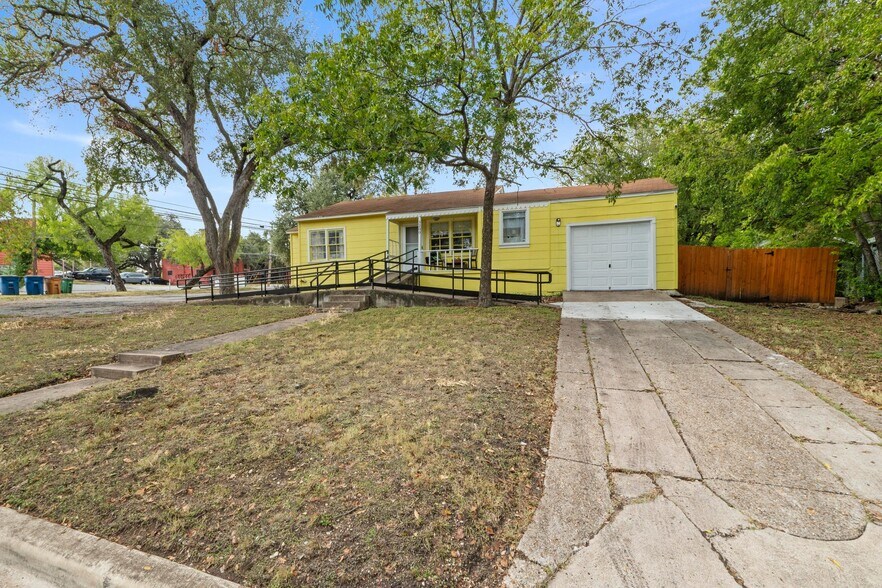 More Photos Of 2710 Manor Rd, Austin Office For Sale