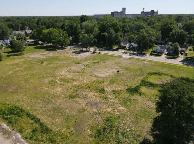 More Photos Of 815 North 11th St, Springfield Land For Sale