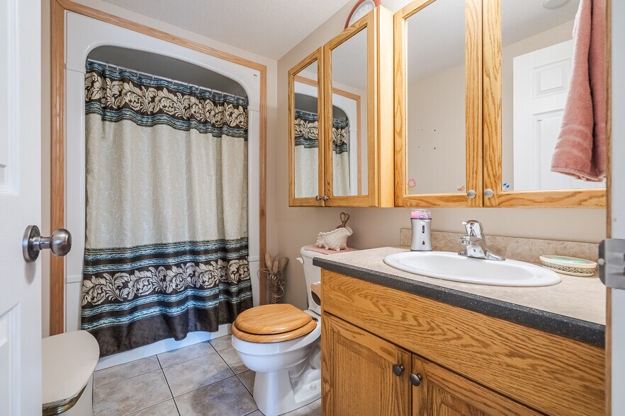 More Photos Of PT SE 10-50-2 W4, Blackfoot Trailer Camper Park For Sale