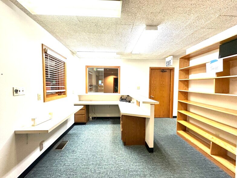 More Photos Of 1275 Joliet St, Dyer General Retail For Sale