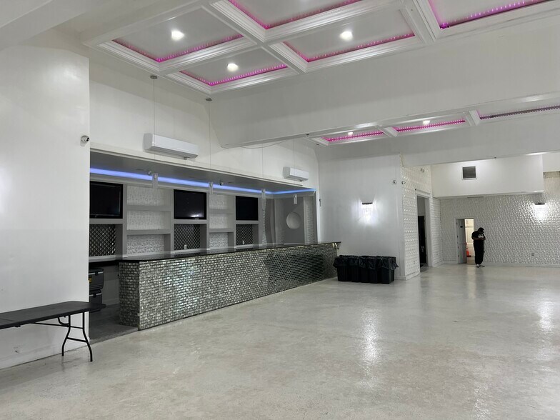 More Photos Of 4501 Glenwood Rd, Brooklyn Warehouse For Sale