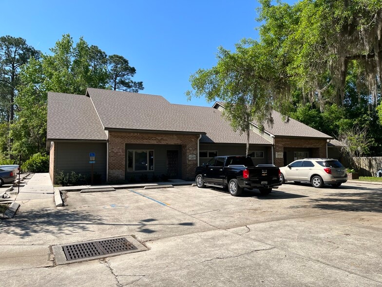 Primary Photo Of 11808 San Jose Blvd, Jacksonville Medical For Lease