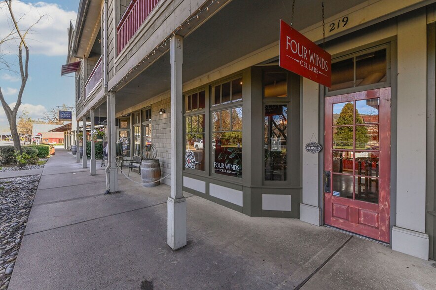 Primary Photo Of 219 Main St, Murphys Storefront For Sale