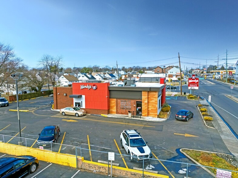 More Photos Of 300 S Black Horse Pike, Bellmawr Fast Food For Sale