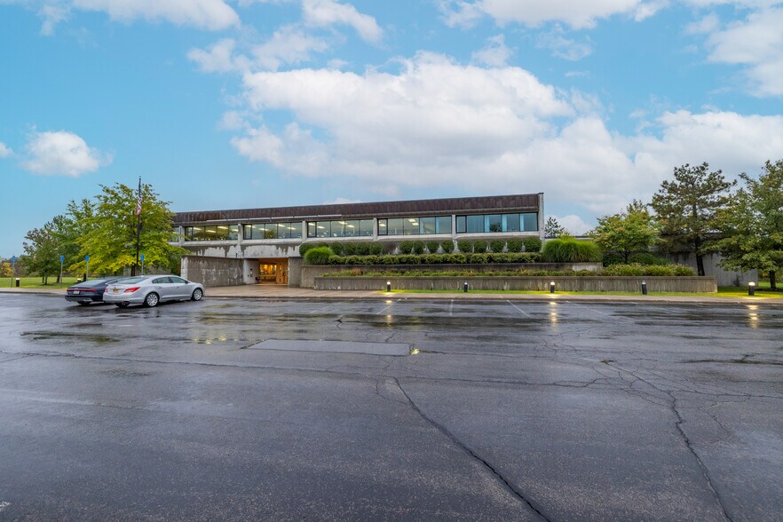 Primary Photo Of 1020 John St, West Henrietta Loft Creative Space For Sale