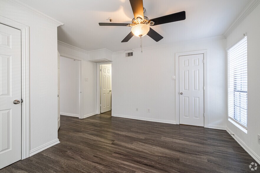 More Photos Of 4919 Belmont Ave, Dallas Apartments For Sale