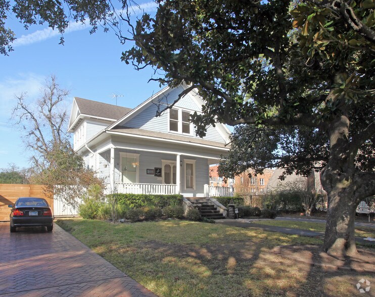 Primary Photo Of 1229 Heights Blvd, Houston Loft Creative Space For Lease