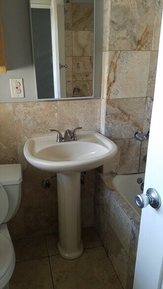 More Photos Of 1050 E Hellman St, Long Beach Apartments For Sale