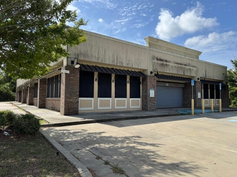 More Photos Of 10600 Chef Menteur Hwy, New Orleans Freestanding For Lease