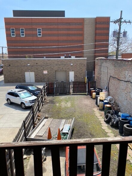 More Photos Of 6021 W Roosevelt Rd, Cicero General Retail For Sale