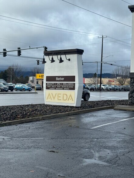 More Photos Of 10 N Evergreen Rd, Spokane Medical For Lease