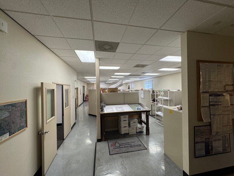 More Photos Of 3130 Westwood Dr, Las Vegas Manufacturing For Lease