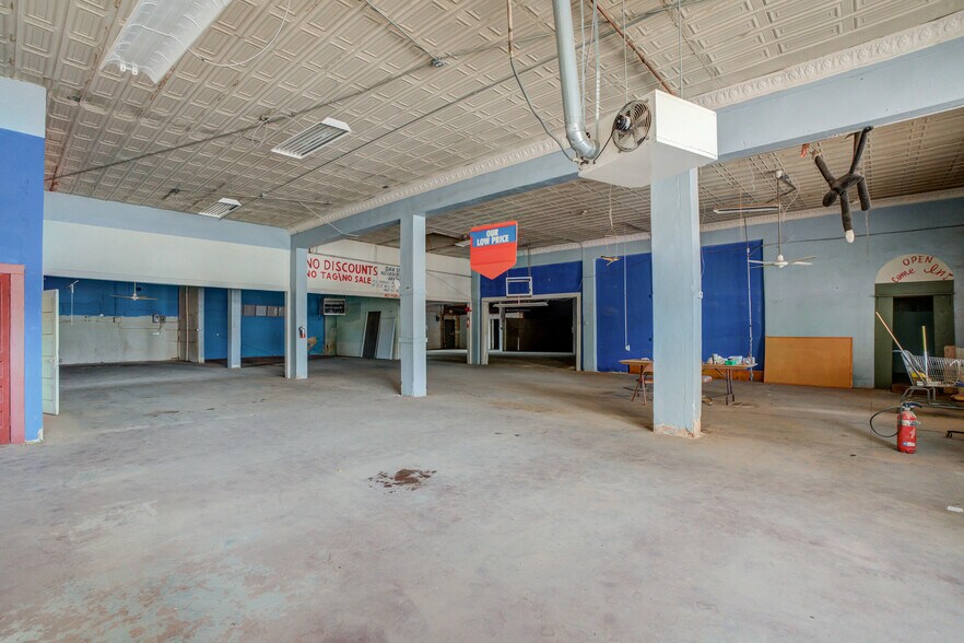 More Photos Of 1301 Buddy Holly Ave, Lubbock Warehouse For Lease