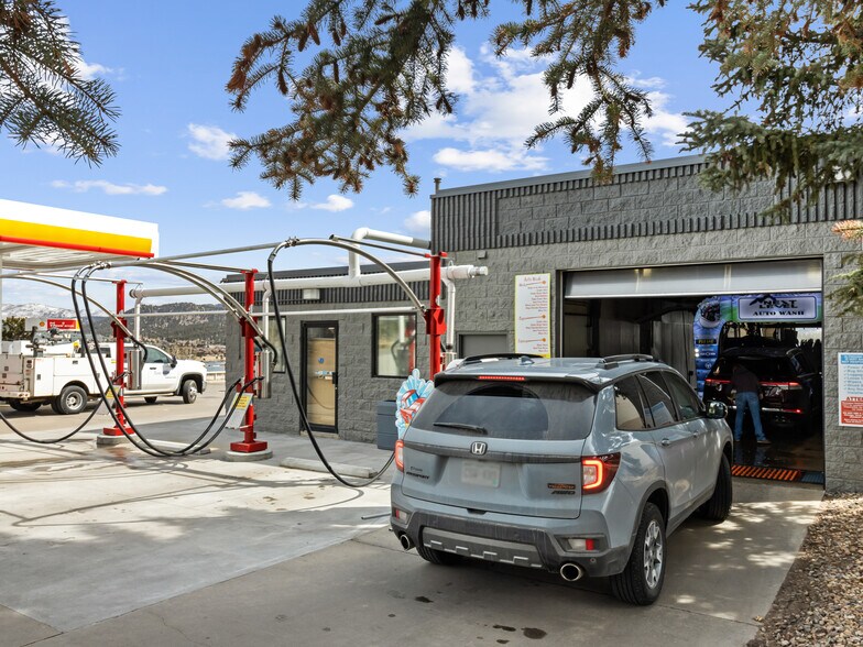 More Photos Of 534 S Saint Vrain Ave, Estes Park Service Station For Sale