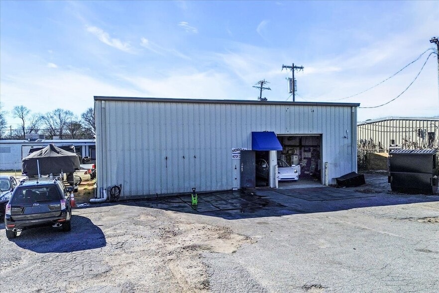 More Photos Of 1201 Poinsett Hwy, Greenville Auto Repair For Sale