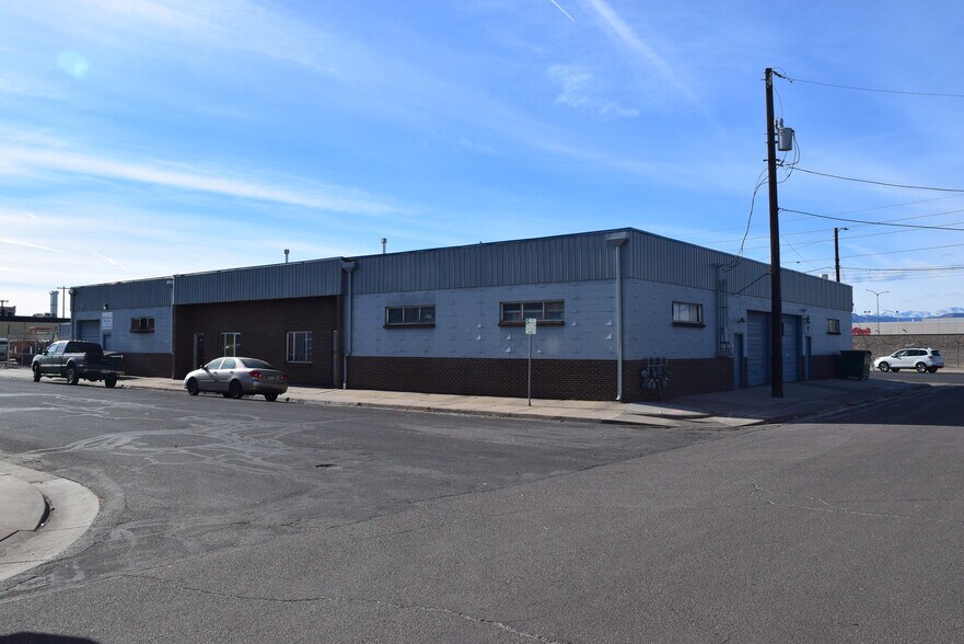 More Photos Of 3905-3911 S Mariposa St, Englewood Warehouse For Lease
