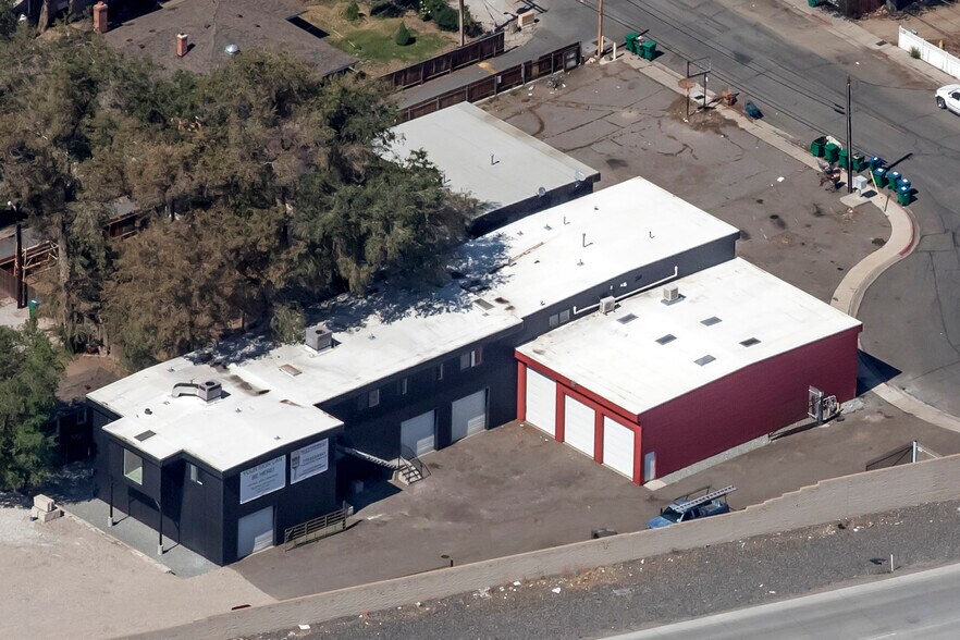 More Photos Of 890 Gentry Way, Reno Auto Repair For Sale